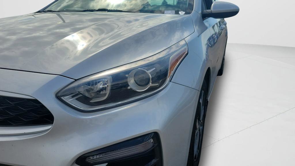 Used 2021 Kia Forte LXS image 9