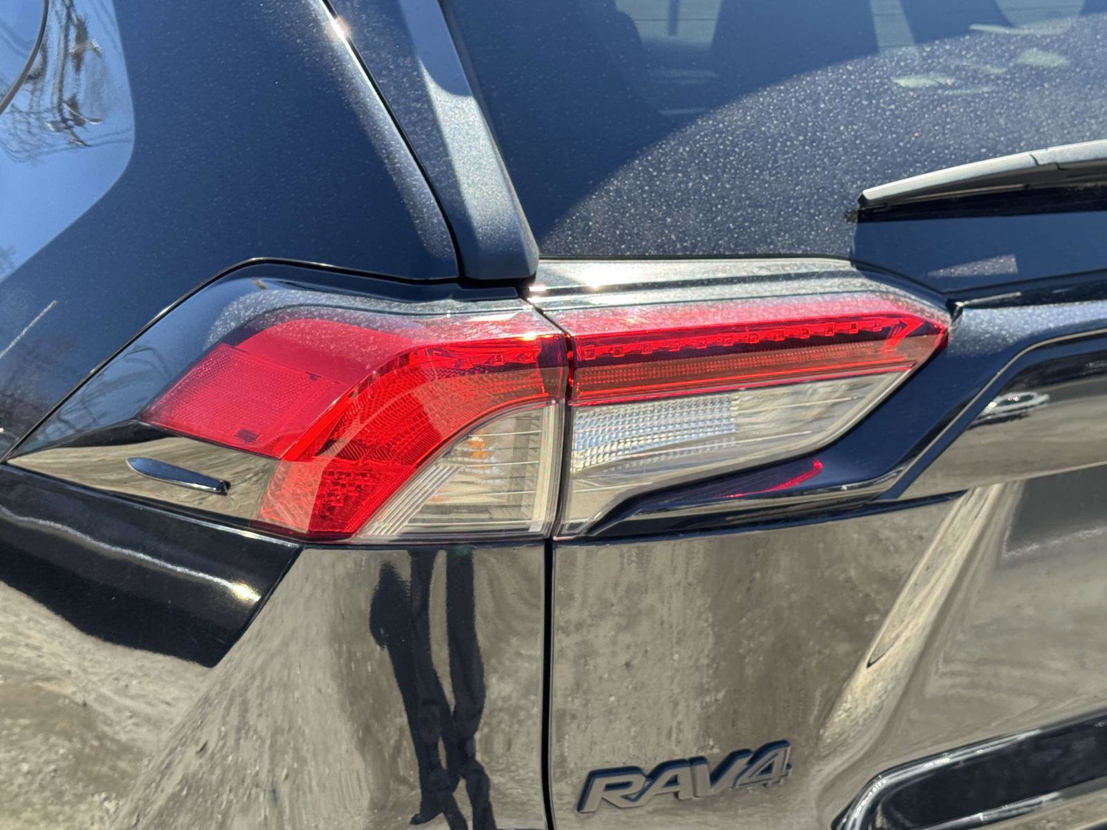 Used 2020 Toyota RAV4 XLE w/ All Weather Liner Package AWD/4WD image 8