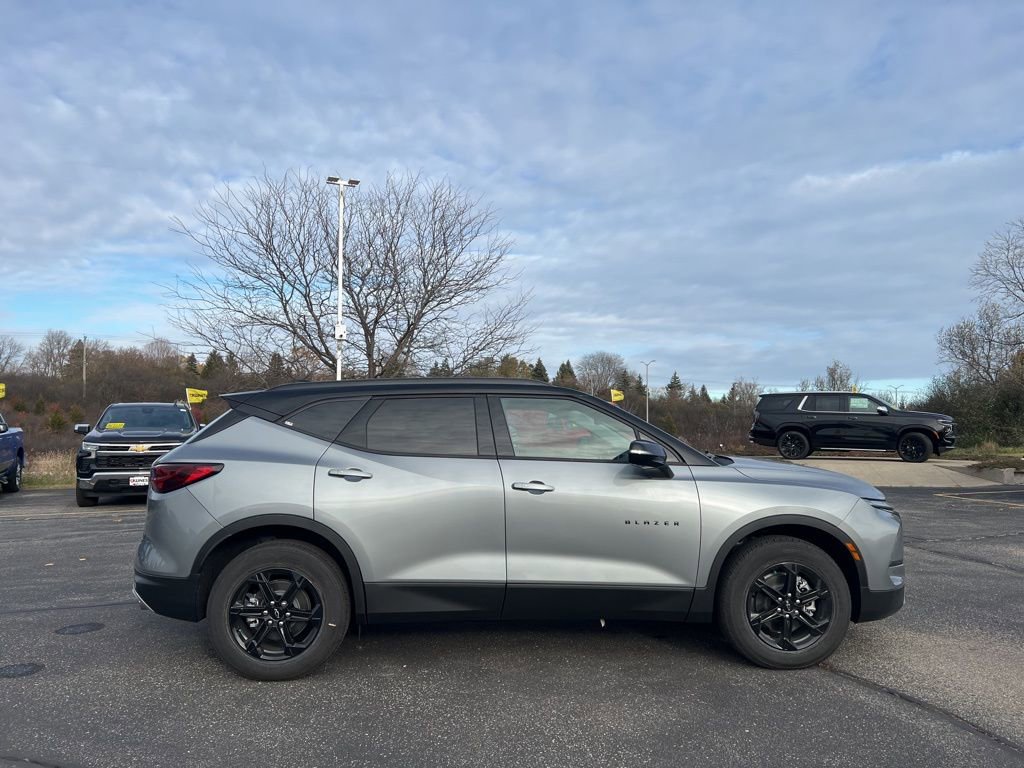 New 2025 Chevrolet Blazer LT w/ Sound & Technology Package image 3