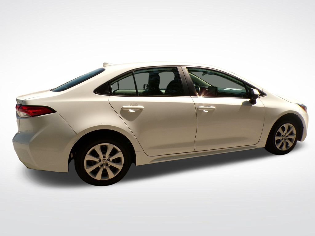 Used 2021 Toyota Corolla LE FWD image 8