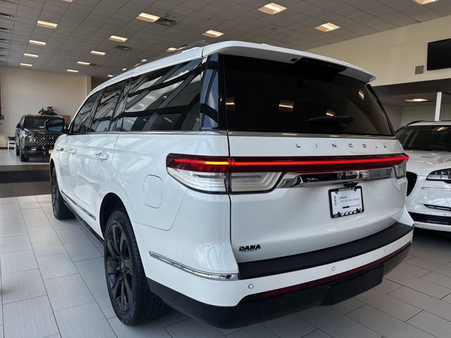 Certified 2024 Lincoln Navigator Reserve AWD/4WD image 7