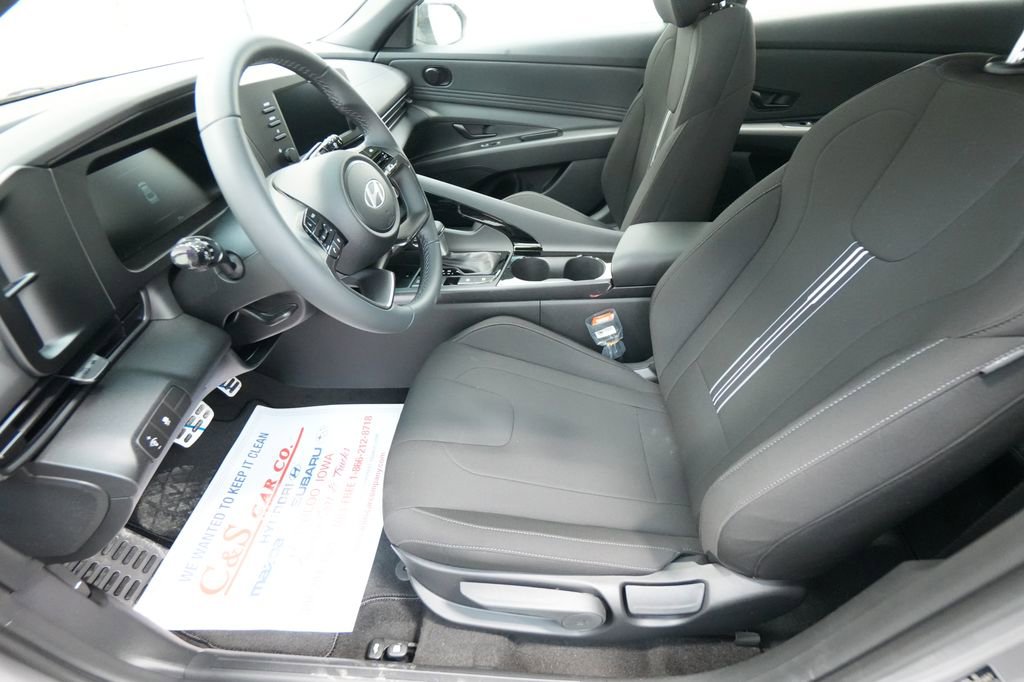 New 2026 Hyundai Elantra SEL Sport image 15
