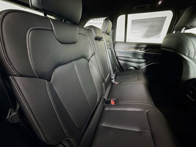New 2026 Jeep Grand Cherokee Limited AWD/4WD image 26