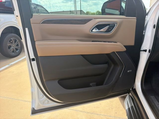 Used 2021 Chevrolet Suburban Premier RWD image 13