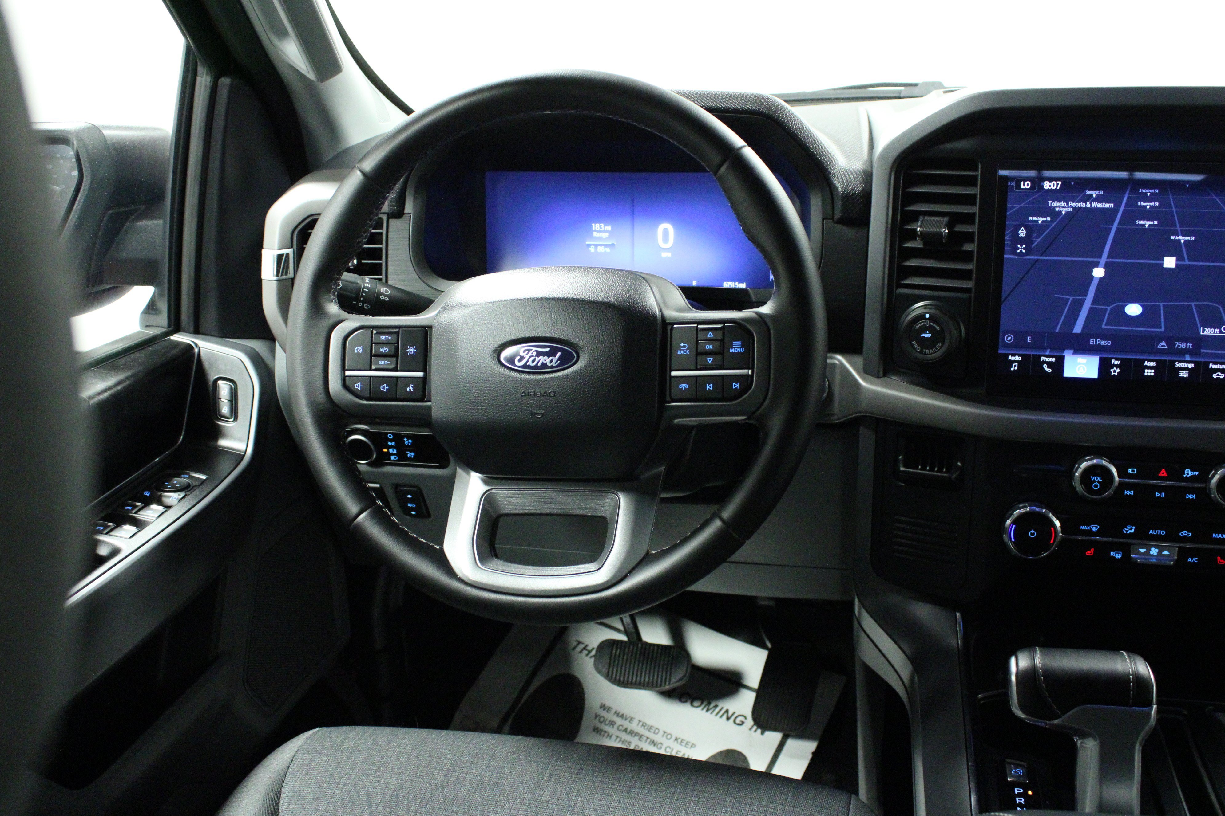 Used 2025 Ford F150 Lightning XLT AWD/4WD image 17