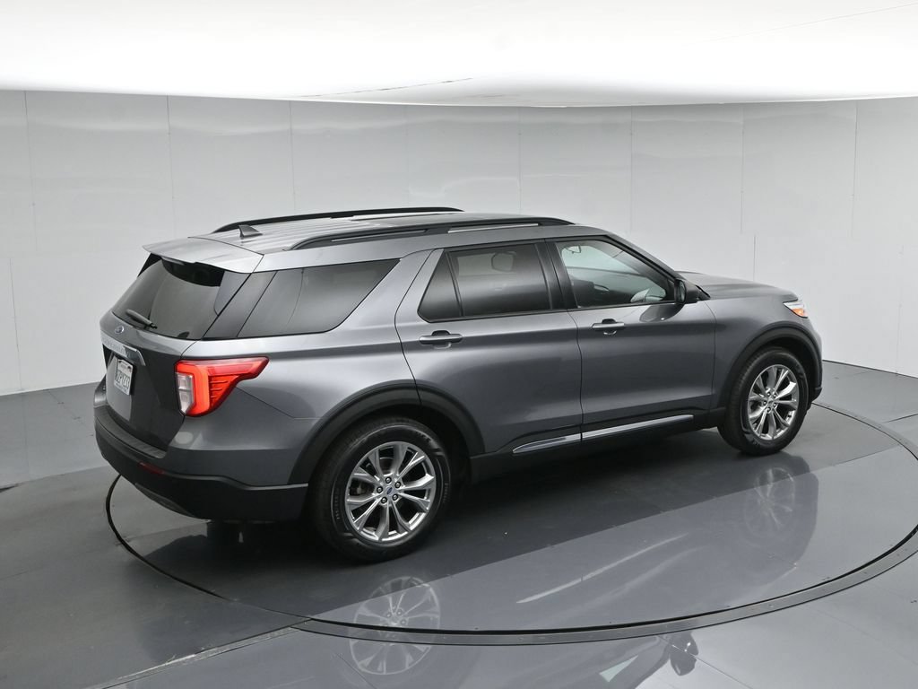 Certified 2021 Ford Explorer XLT w/ Equipment Group 202A RWD image 45