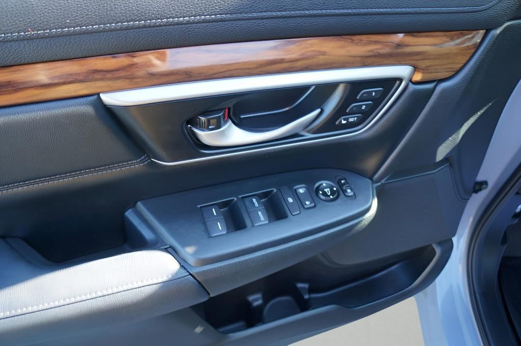 Used 2022 Honda CR-V Touring image 11