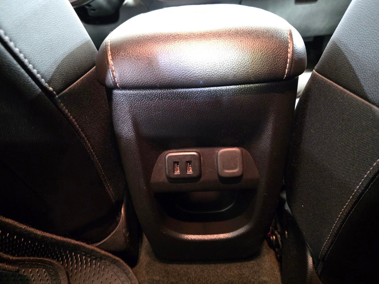 Used 2017 Chevrolet Colorado ZR2 image 17