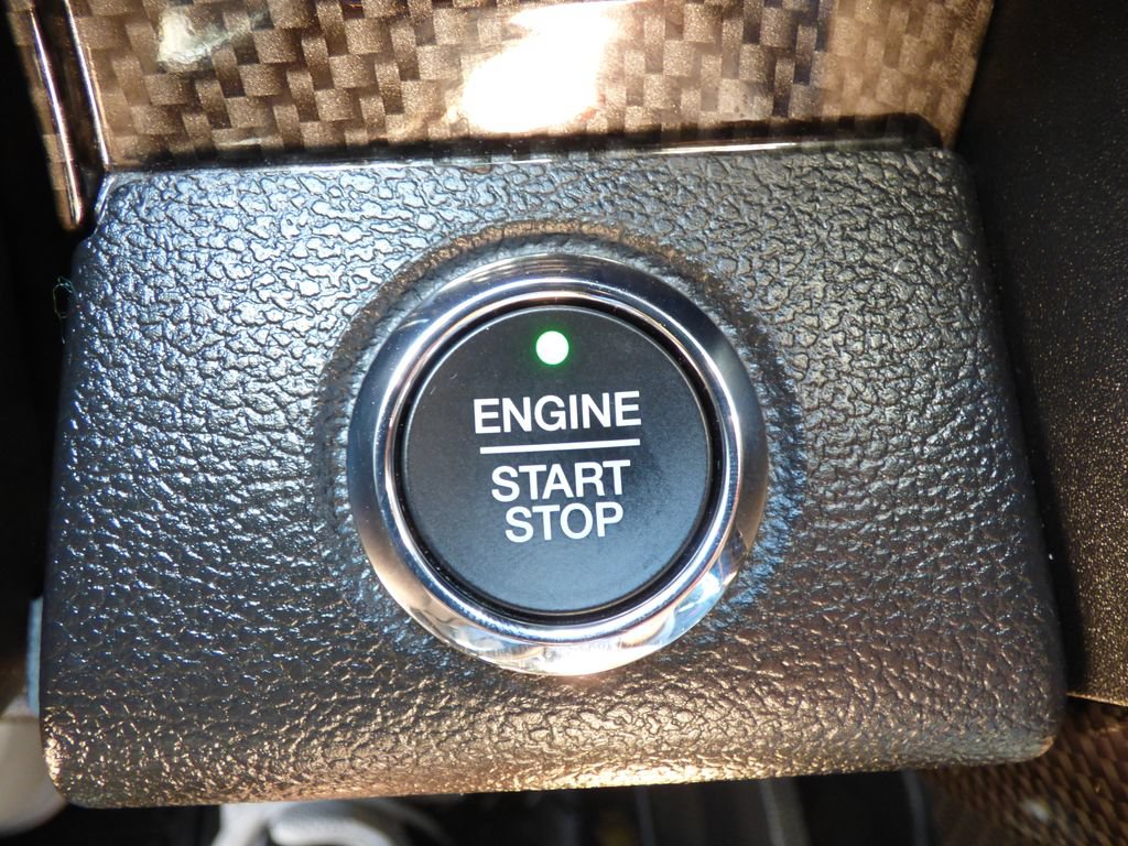 Used 2020 Ford F150 Lariat w/ Equipment Group 502A Luxury AWD/4WD image 32