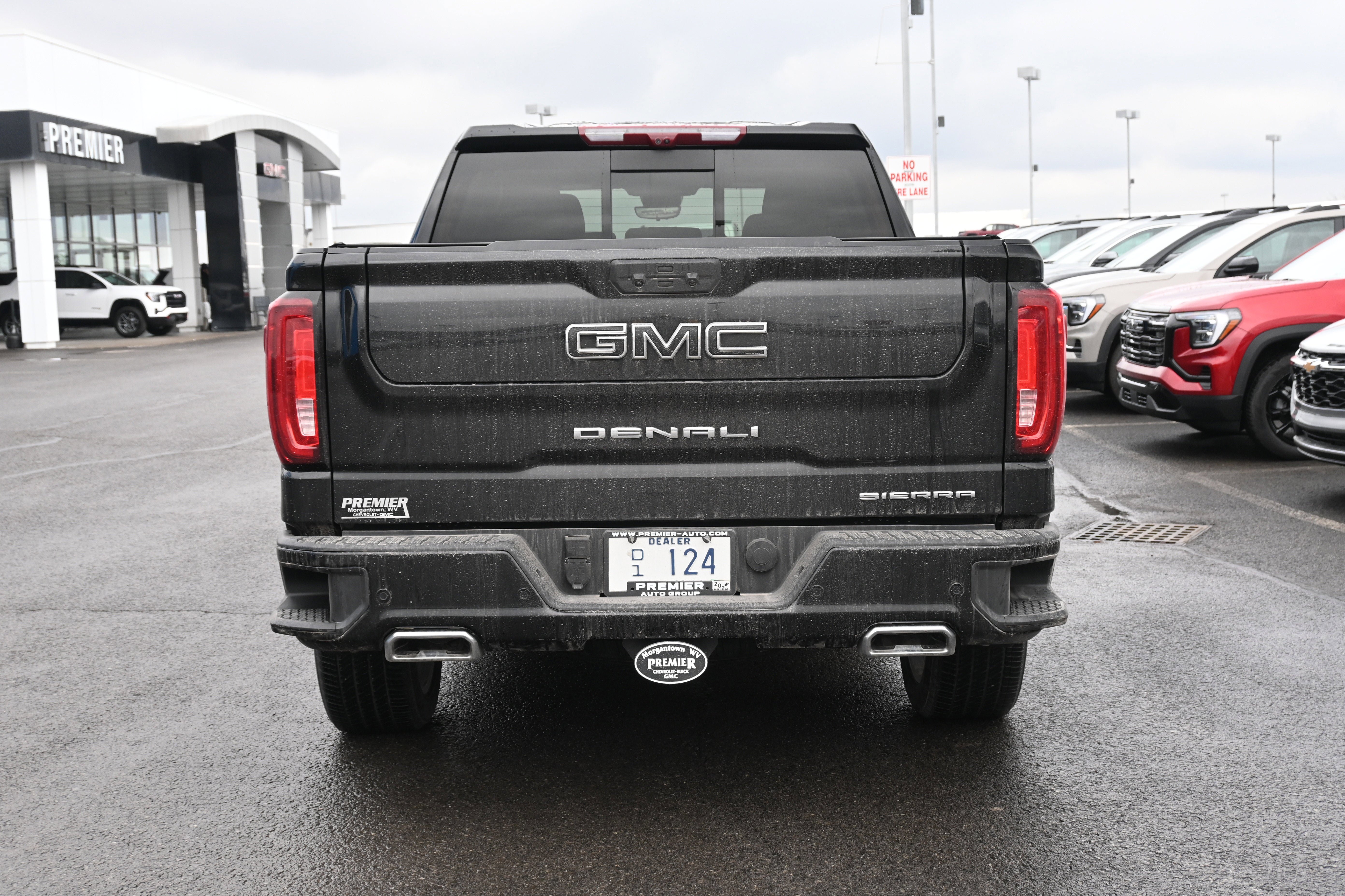 Used 2025 GMC Sierra 1500 Denali w/ Denali Reserve Package AWD/4WD image 7