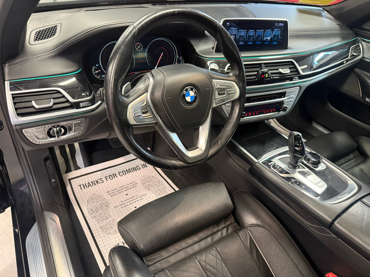 Used 2017 BMW 750i xDrive image 26