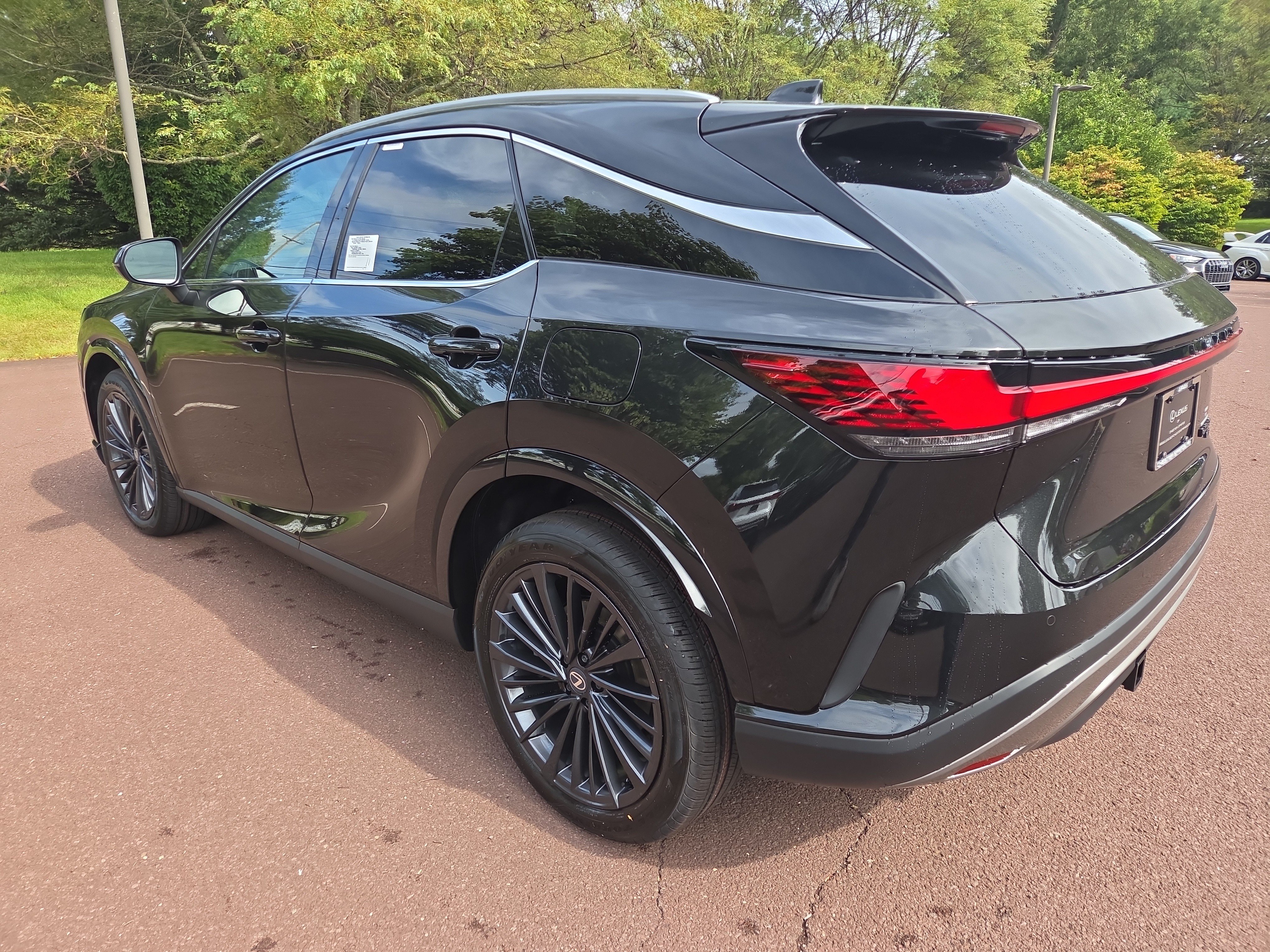 New 2026 Lexus RX 350 Premium w/ Convenience Package AWD/4WD image 4