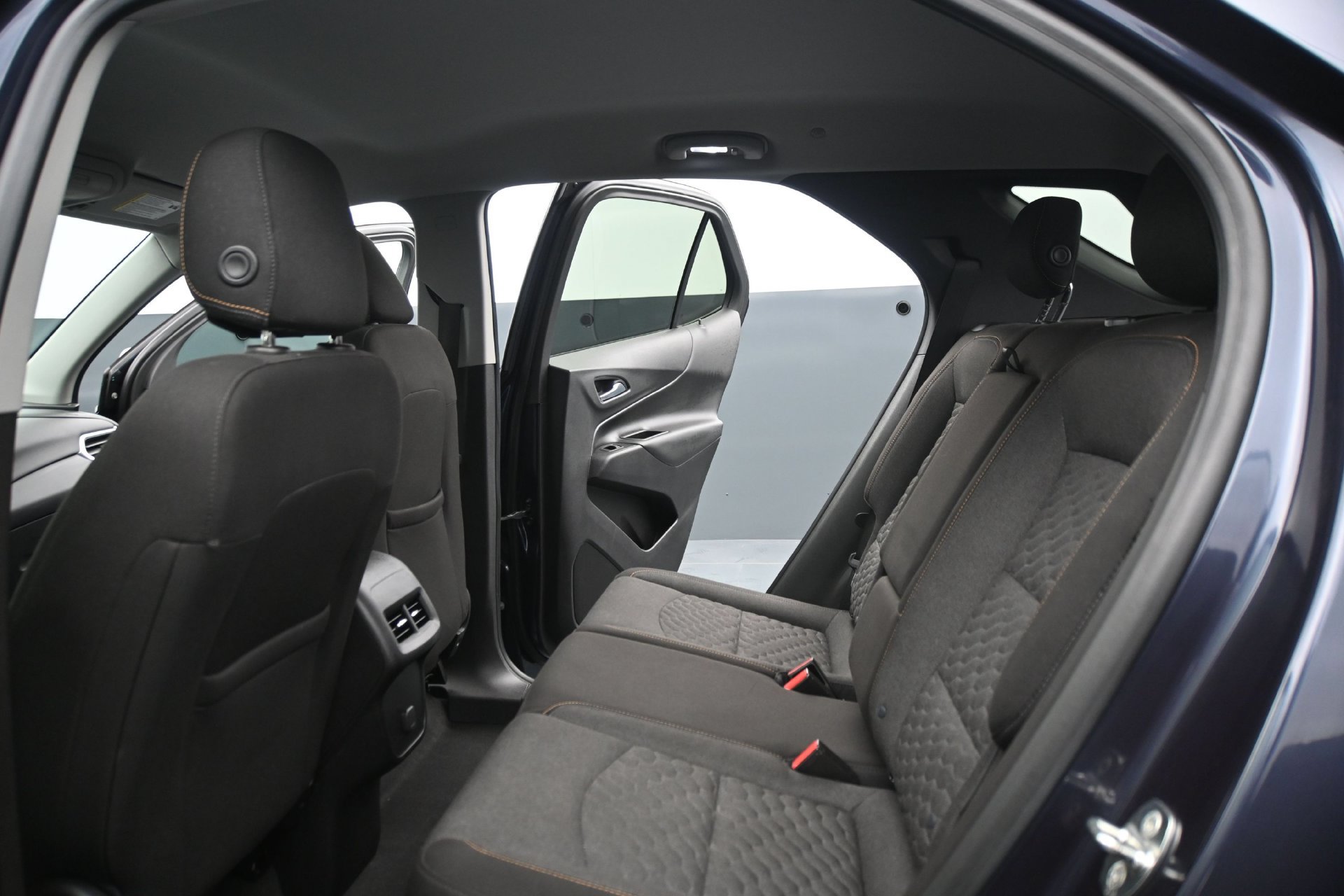 Used 2018 Chevrolet Equinox LT FWD image 17