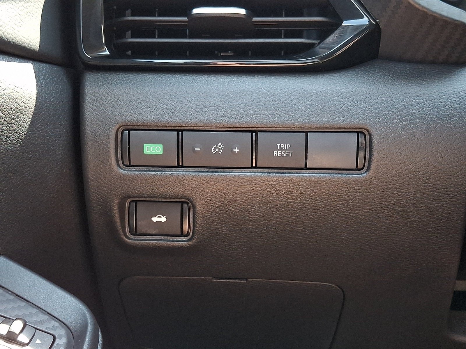 Certified 2025 Nissan Sentra SV w/ All-Weather Package FWD image 26