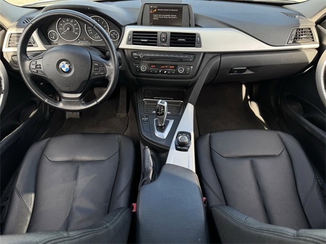Used 2014 BMW 320i xDrive Sedan image 10