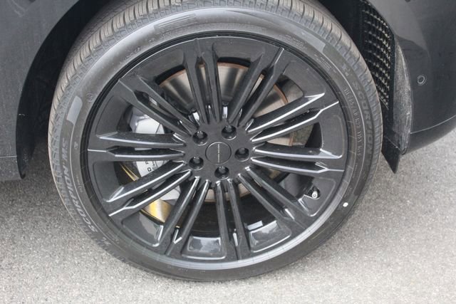 New 2026 Land Rover Range Rover SE image 9