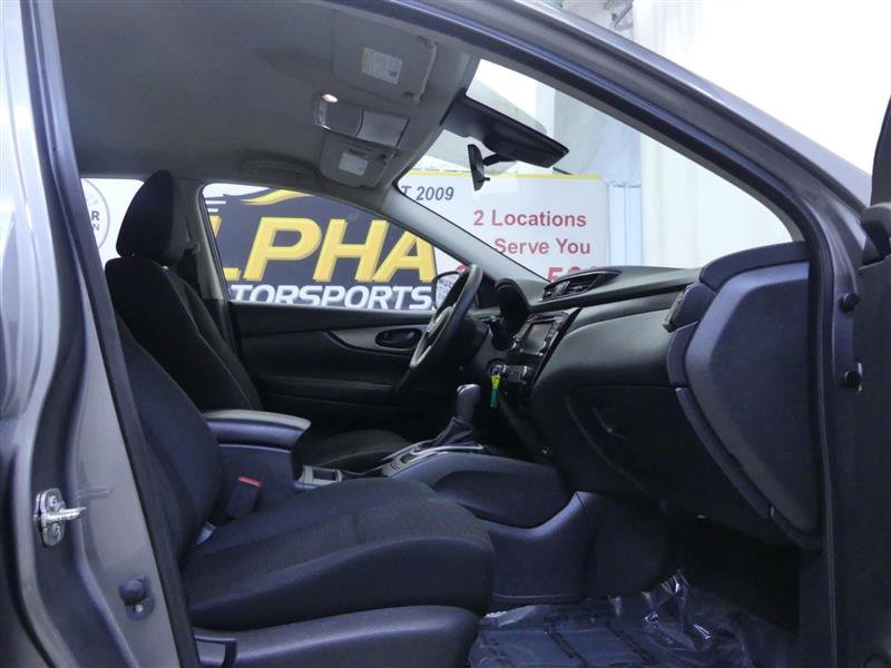 Used 2021 Nissan Rogue Sport S image 8