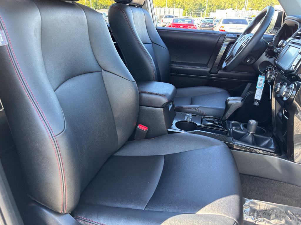 Used 2019 Toyota 4Runner TRD Off-Road Premium AWD/4WD image 40