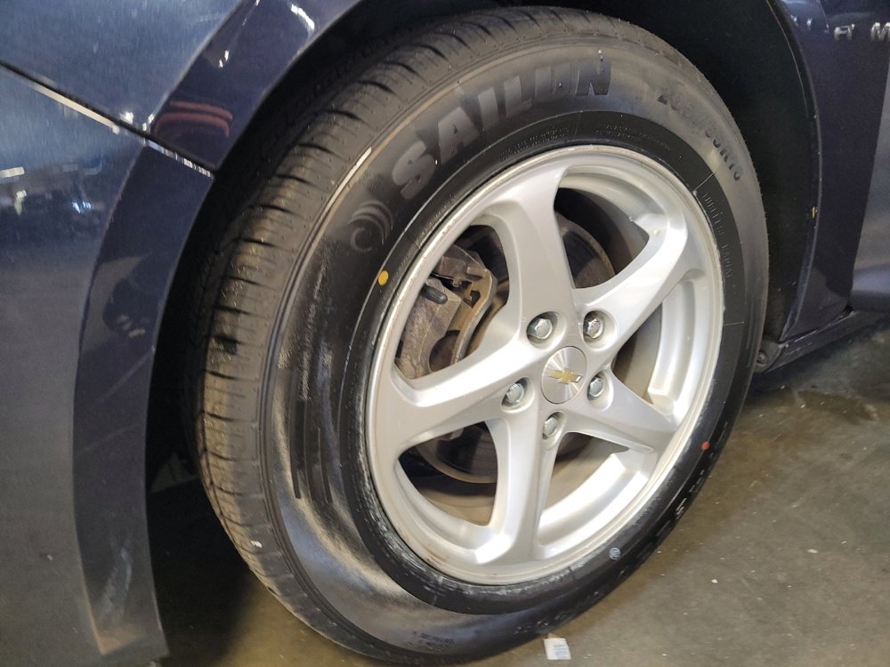 Used 2017 Chevrolet Malibu LS image 31