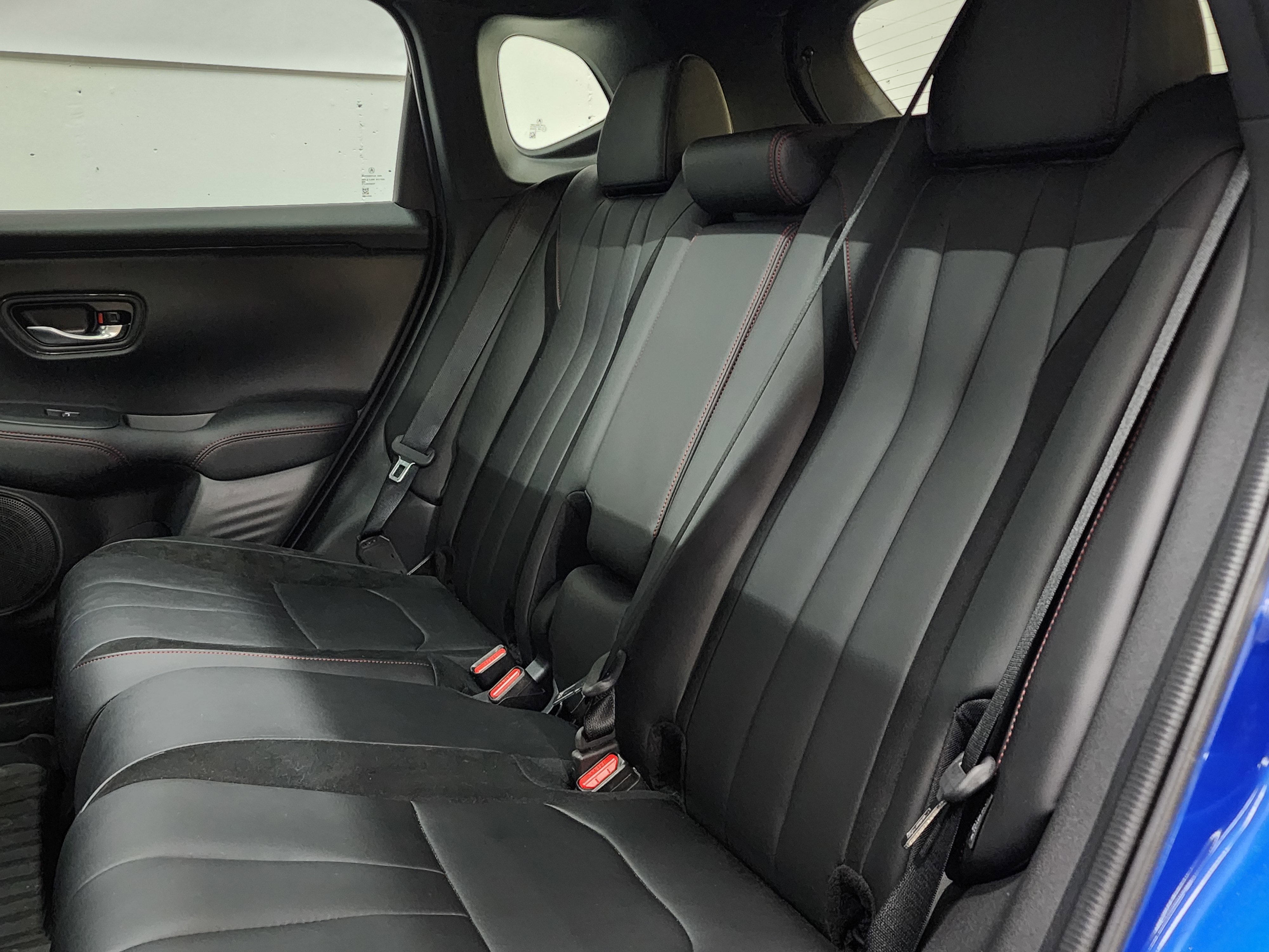 Certified 2025 Acura ADX A-Spec image 18