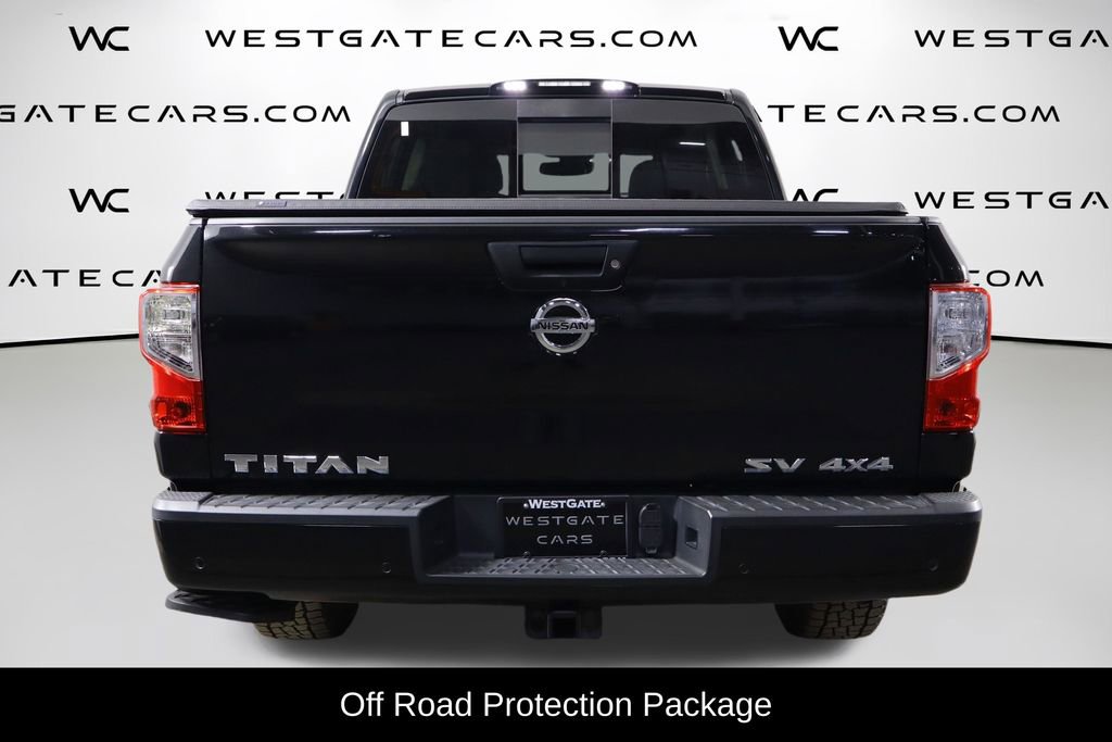 Used 2021 Nissan Titan SV w/ SV Convenience Package image 4