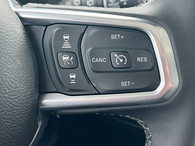 Used 2025 Jeep Wrangler Unlimited Sahara image 20