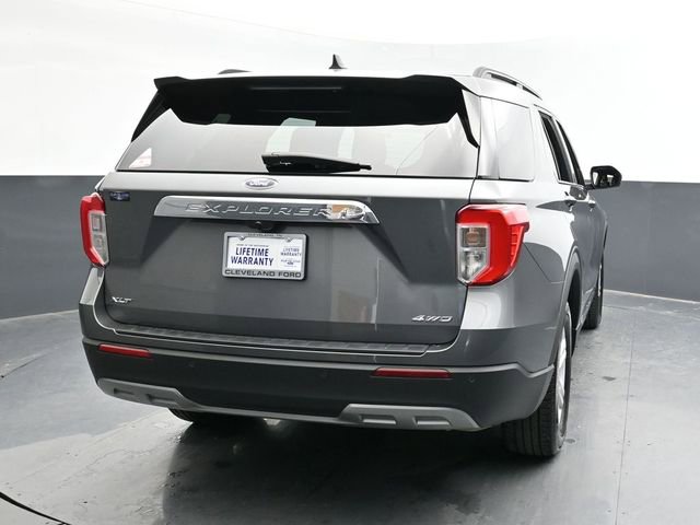 Certified 2022 Ford Explorer XLT w/ Equipment Group 202A image 7