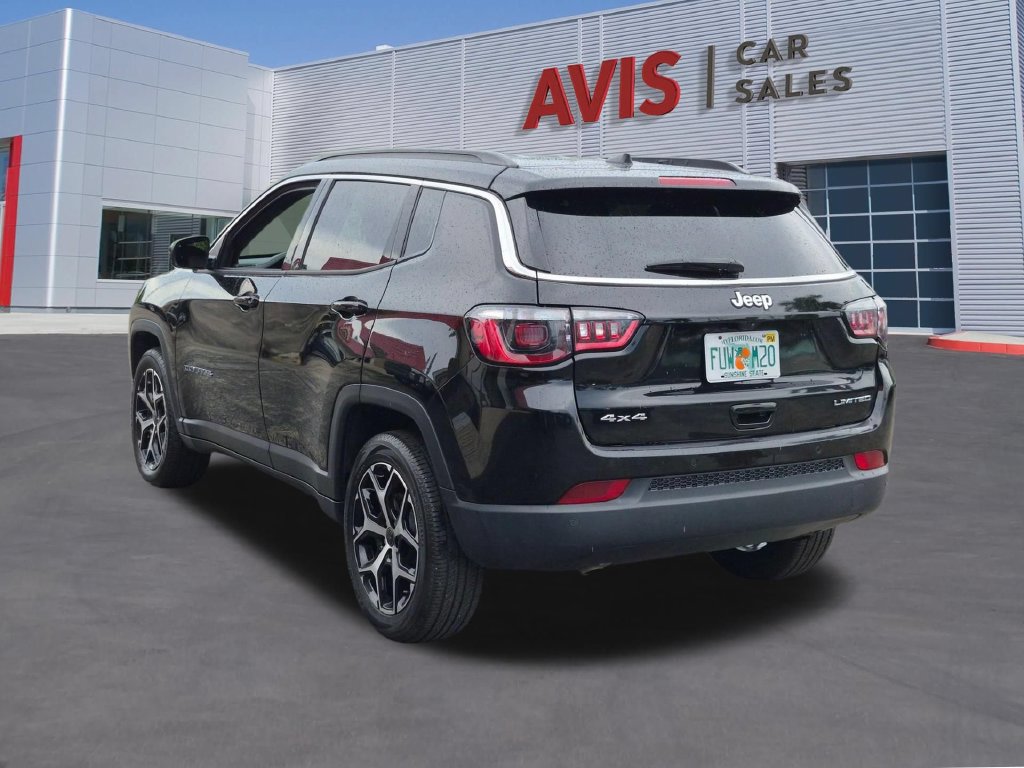 Used 2025 Jeep Compass Limited AWD/4WD image 9