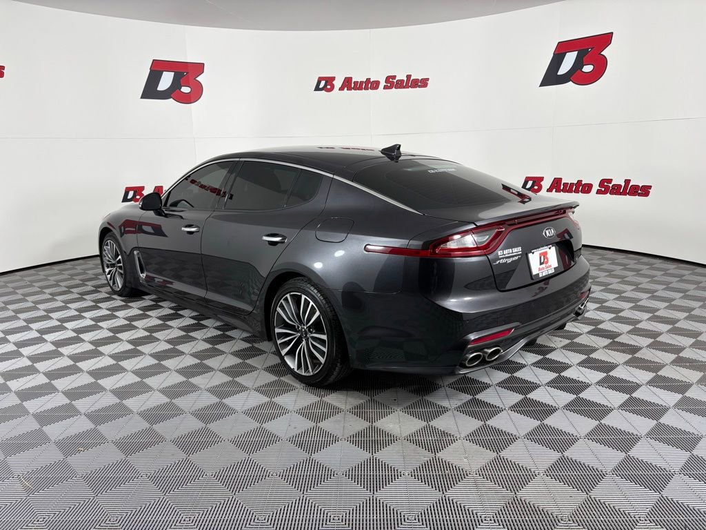 Used 2019 Kia Stinger image 4