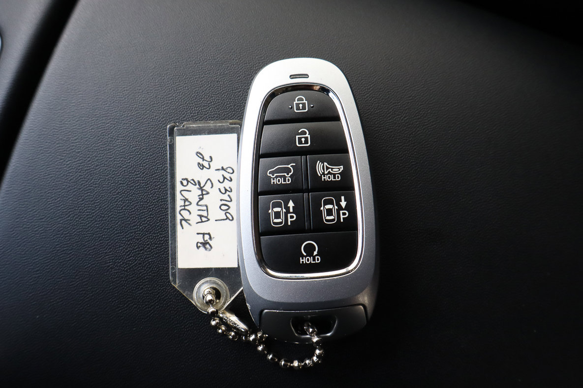 Used 2023 Hyundai Santa Fe Limited image 35