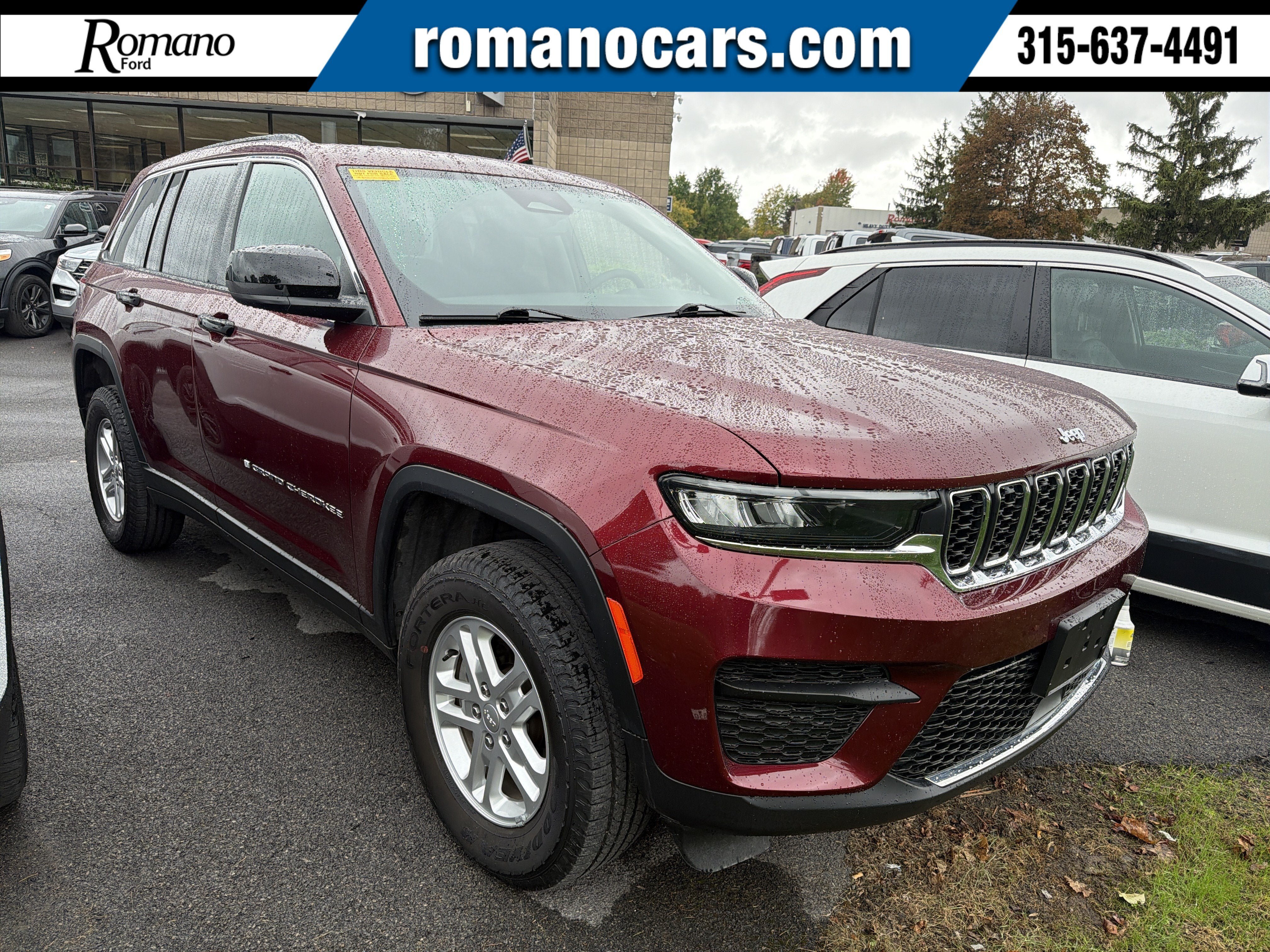 Used 2024 Jeep Grand Cherokee Laredo