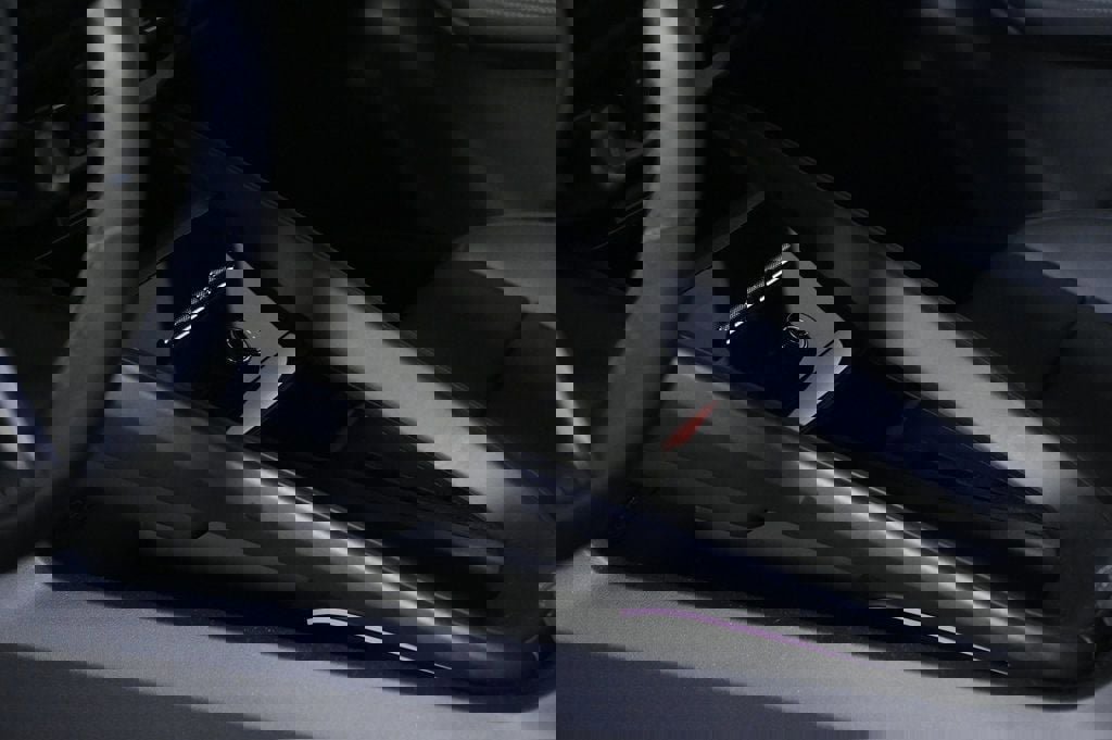 Certified 2025 Porsche Macan Electric image 25