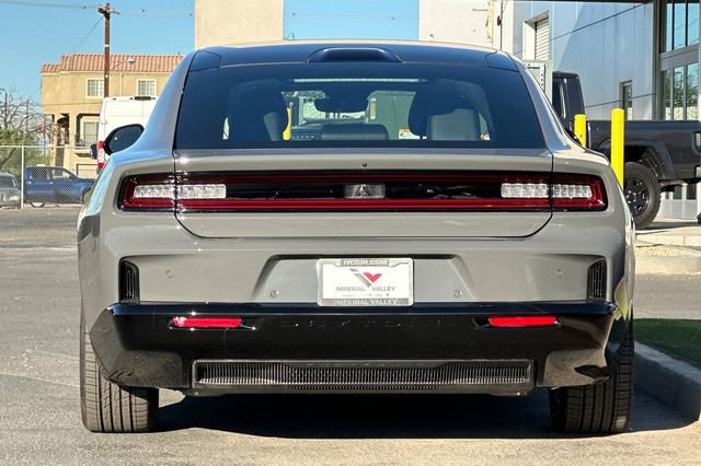 New 2025 Dodge Charger Daytona R/T w/ Sun & Sound Package AWD/4WD image 4