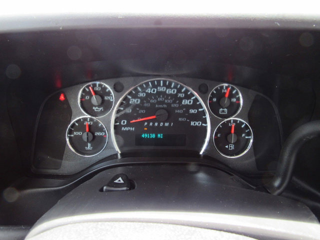 Used 2024 Chevrolet Express 3500 w/ Power Convenience Package RWD image 28