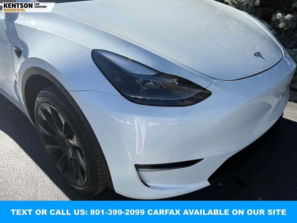Used 2022 Tesla Model Y Long Range image 14