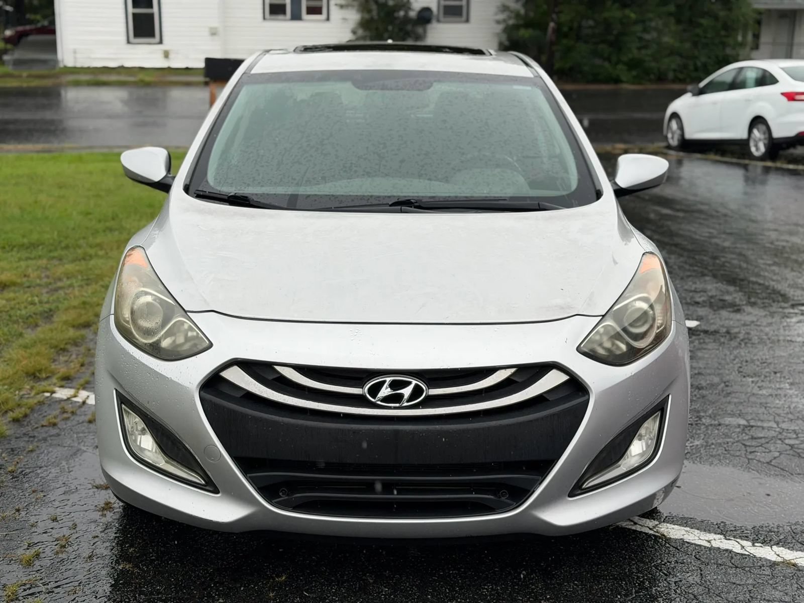 Used 2013 Hyundai Elantra GT w/ Touch & Go Pkg FWD image 2