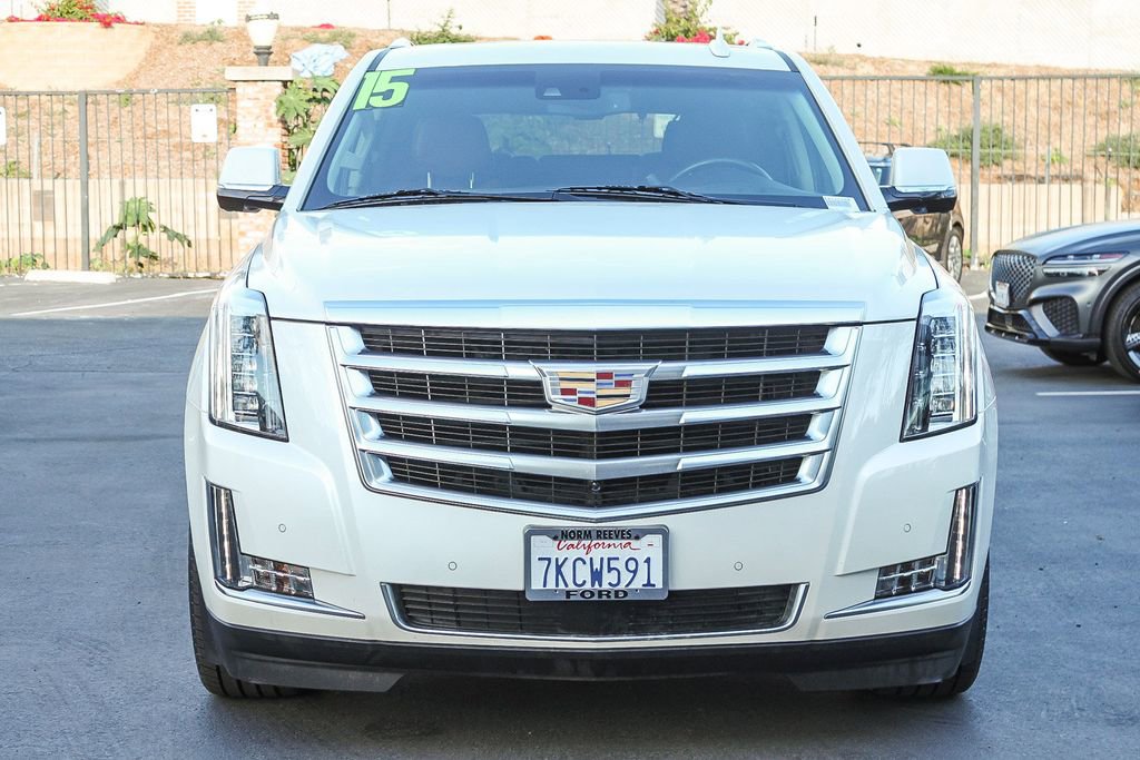 Used 2015 Cadillac Escalade Premium image 2