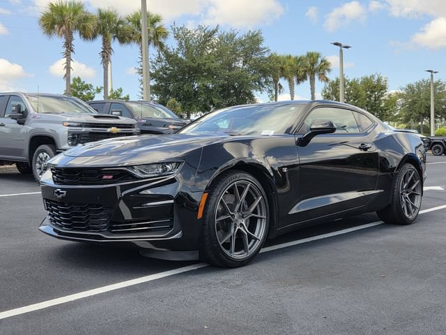Certified 2019 Chevrolet Camaro SS RWD image 2