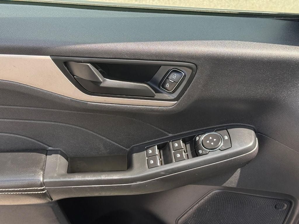 Used 2022 Ford Escape S FWD image 16