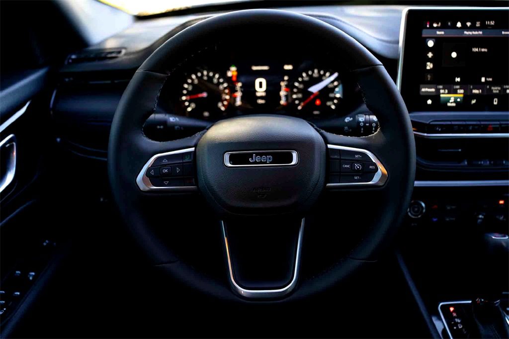 New 2026 Jeep Compass Latitude image 21