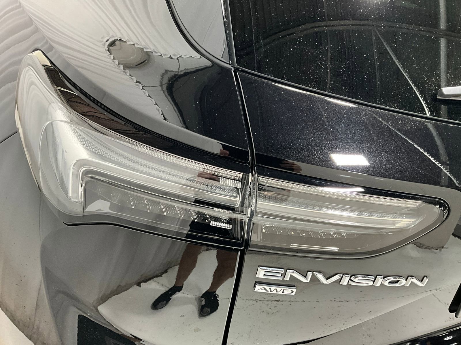 Used 2023 Buick Envision Avenir AWD/4WD image 28