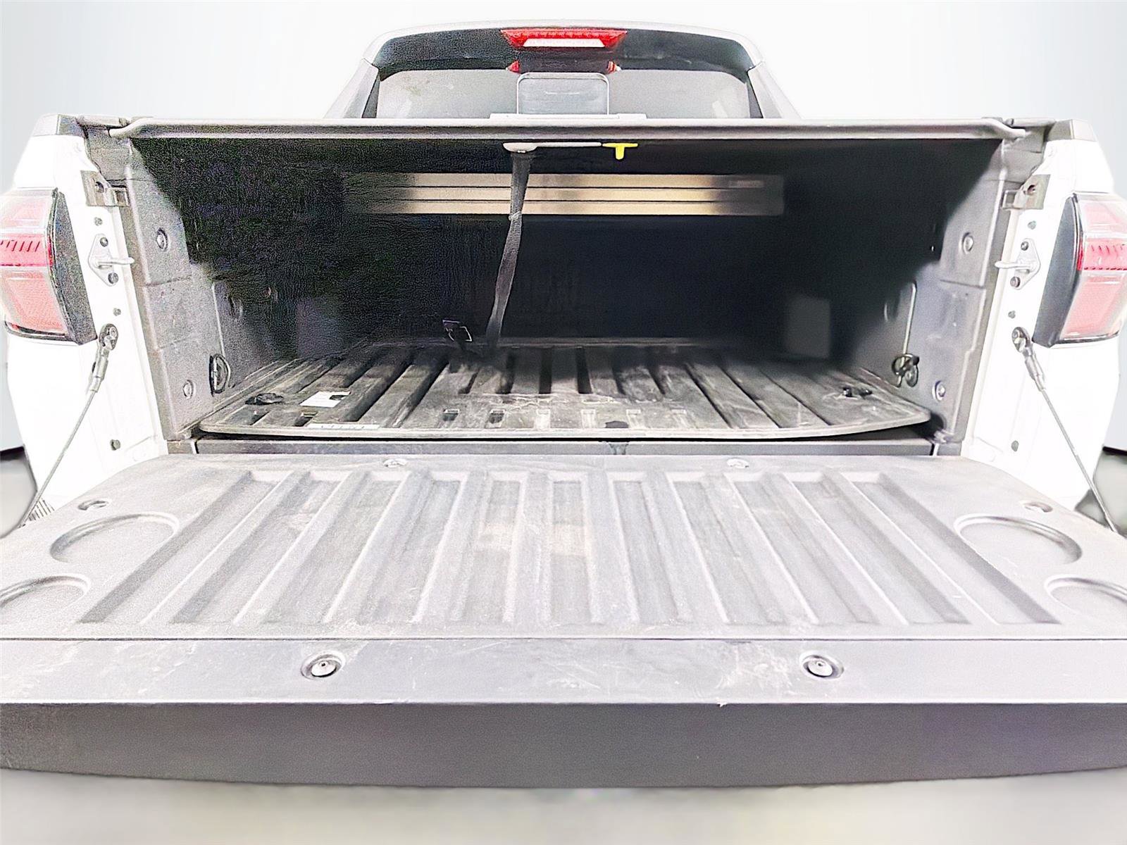 Used 2023 Hyundai Santa Cruz Limited w/ Cargo Package image 27