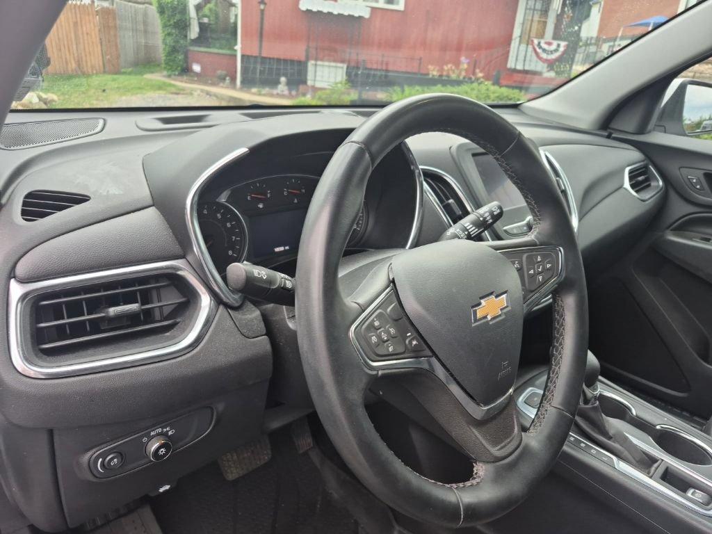 Used 2024 Chevrolet Equinox LT w/ LPO, Floor Liner Package AWD/4WD image 10