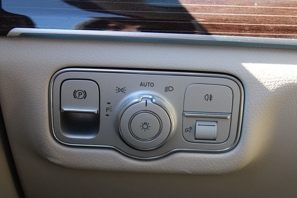 Certified 2022 Mercedes-Benz GLS 450 4MATIC image 13