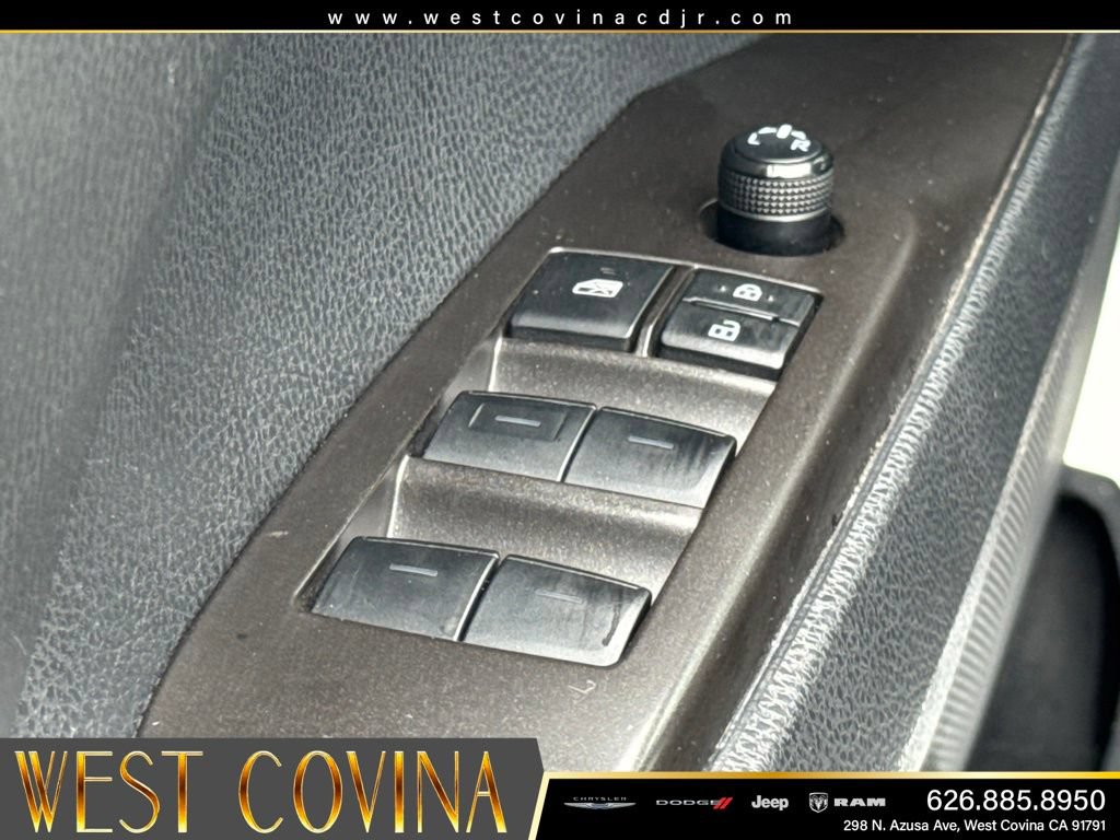 Used 2024 Toyota Camry SE FWD image 19