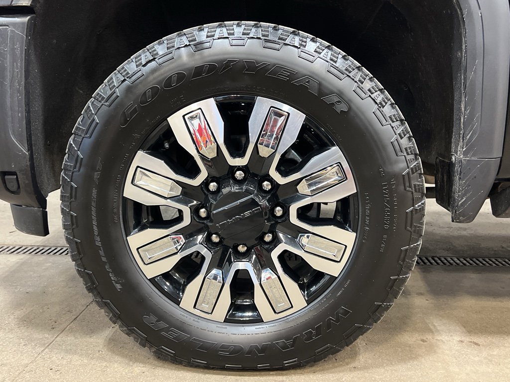 Used 2024 GMC Sierra 2500 Denali w/ Denali Reserve Package image 8
