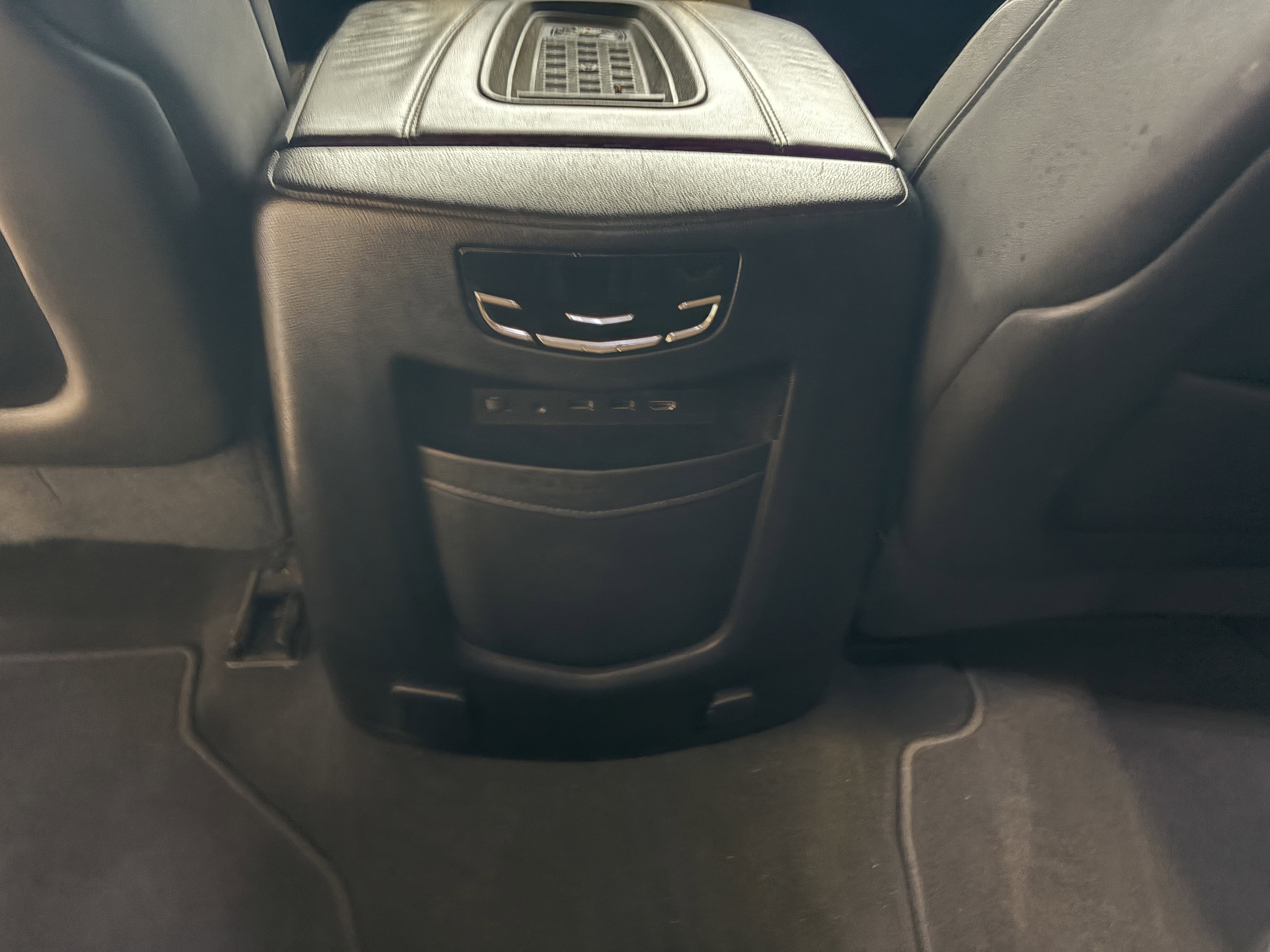 Used 2017 Cadillac Escalade Luxury image 22