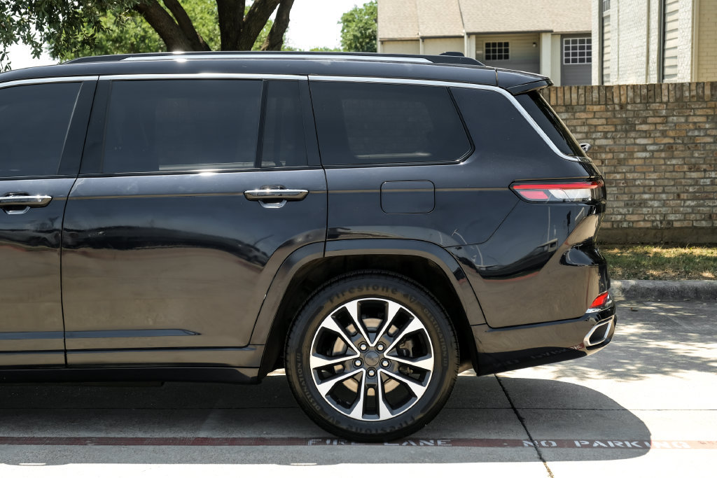 Used 2023 Jeep Grand Cherokee L Overland AWD/4WD image 23