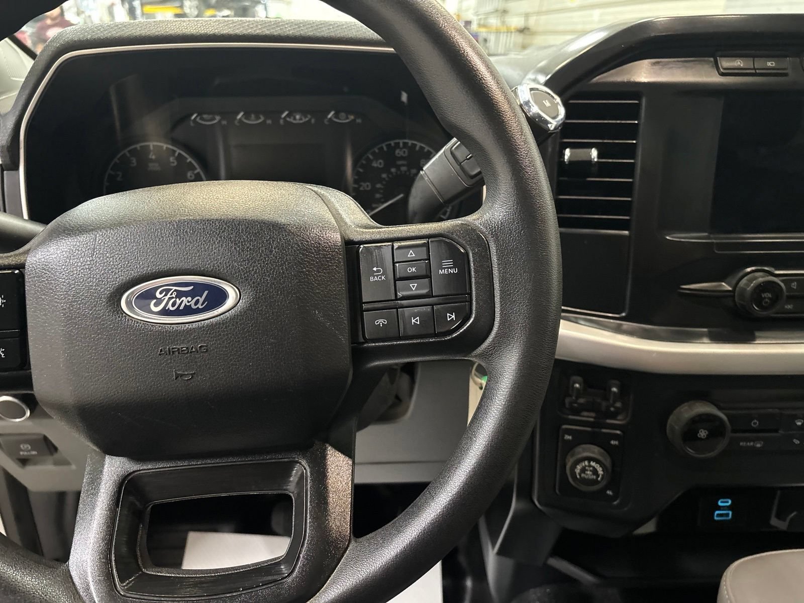 Used 2022 Ford F150 XL w/ FX4 Off-Road Package AWD/4WD image 13