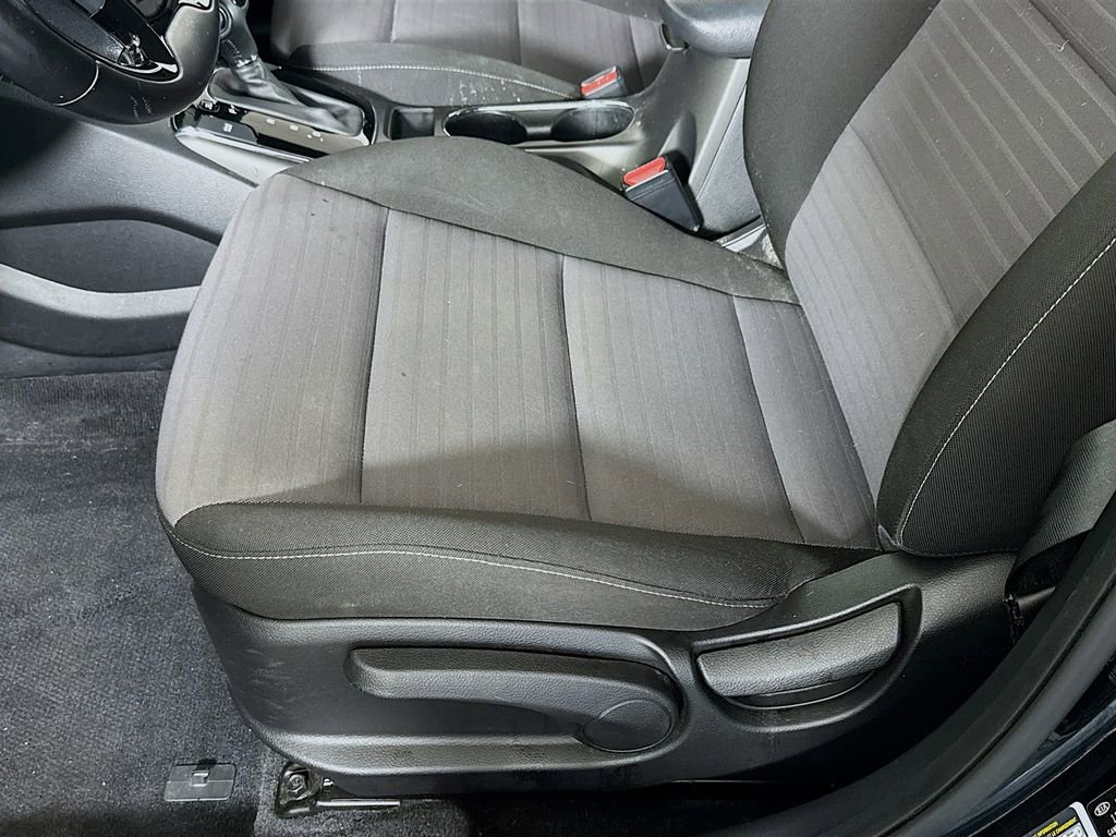 Used 2017 Kia Forte S image 18
